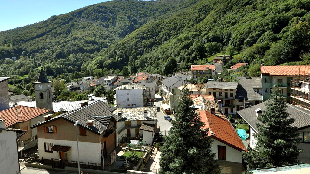 Alpette, town view